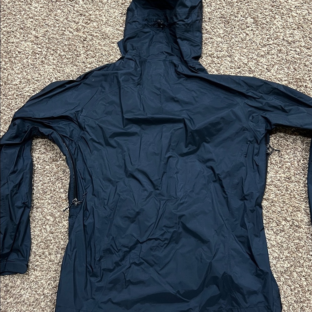 Women's Patagonia rain jacket sz XL - Picture 4 of 4